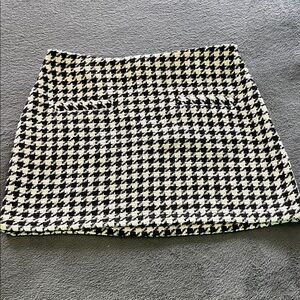 Houndstooth mini skirt new
